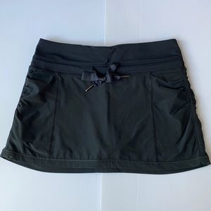 Lululemon tennis/run skirt